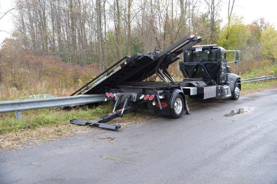 4 Tons 180 Degree Rotator Roll Back Truck Bed With Sliding Winch Rotating Ramp