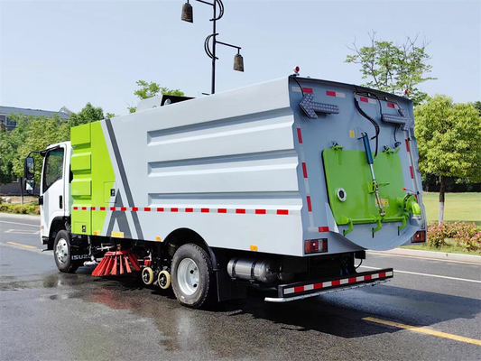 4x2 Isuzu KV600 130hp Eu 5 high pressure road sweeper truck