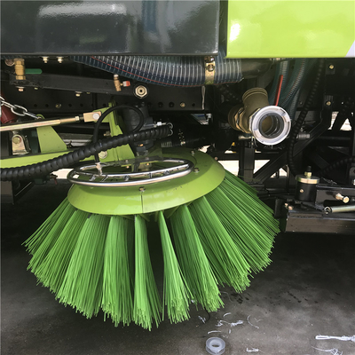 Diesel Powered Commercial Sweeper Truck For Urban Air Improvement