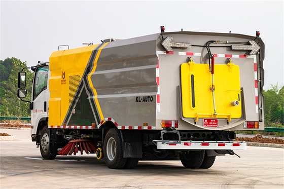 Isuzu KV100 115hp Eu 5 Road Sweeper Truck High Pressure For Dust Reduction
