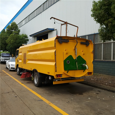 ISUZU KV600 700P Versatile Air Sweeper Truck For Various Cleaning Tasks And Surfaces