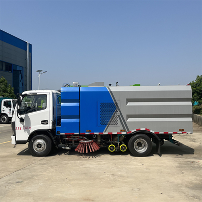 Powerful Truck Mounted Sweeping Machine For Large Scale Cleaning