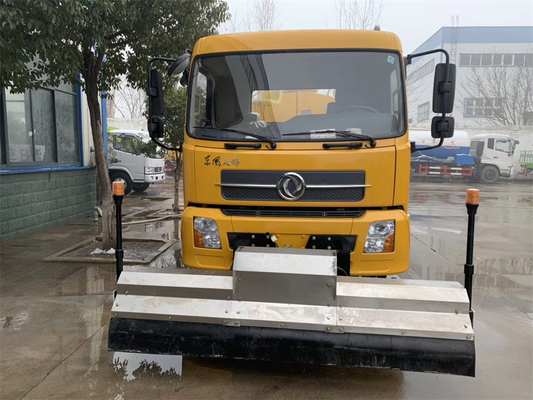 Dongfeng 10m3 Tank Road Washing Truck Safe And Hygienic Vehicle