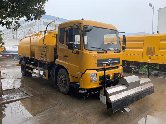 Dongfeng 10m3 Tank Road Washing Truck Safe And Hygienic Vehicle