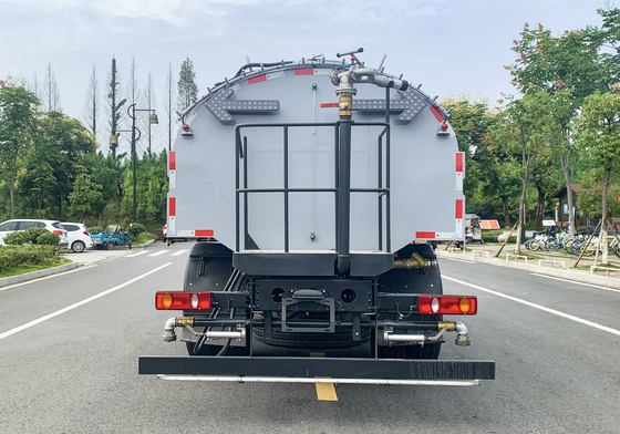 Effective Mechanical Sweeper Truck High Pressure Cleaning Truck 7 Tons