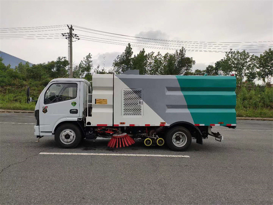 Max Speed 100 Km/H Eu 3 Street Sweeper Truck For Oil Stain Cleaning