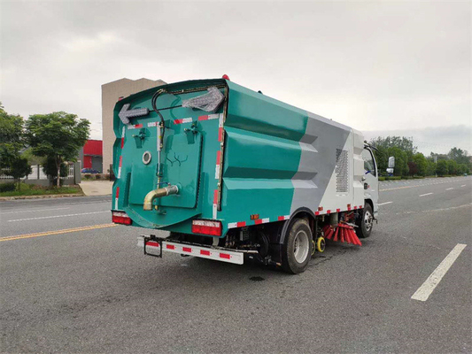Max Speed 100 Km/H Eu 3 Street Sweeper Truck For Oil Stain Cleaning