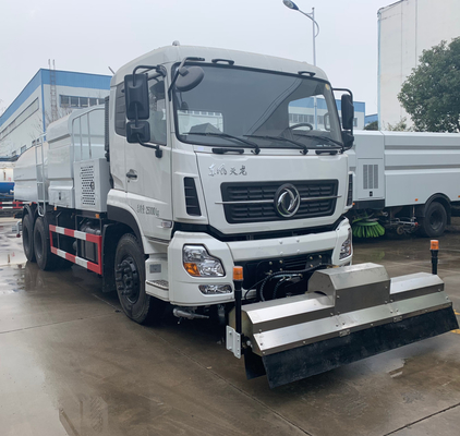 Heavy Duty Road Washing Truck With 20M3 Tank Volume And 25000KG GVW