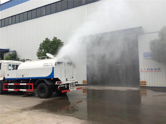 Heavy Duty Road Washing Truck With 20M3 Tank Volume And 25000KG GVW