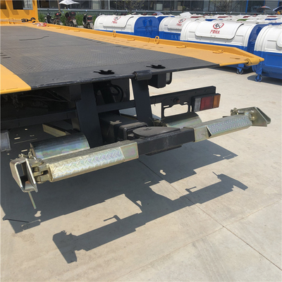 6 Tons 700p Isuzu Japan Light Duty Flatbed Tow Truck With 2 Sections Underlift