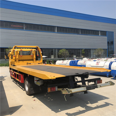 6 Tons 700p Isuzu Japan Light Duty Flatbed Tow Truck With 2 Sections Underlift