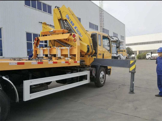 5 Tons Howo Euro 3 Euro 5 Flatbed Wrecker Truck With Knuckle Crane