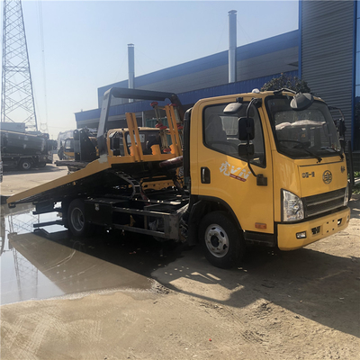 Euro 6 Left Hand Drive Faw Flatbed Recovery Truck 4 Tonne With 2 Sections Underlift