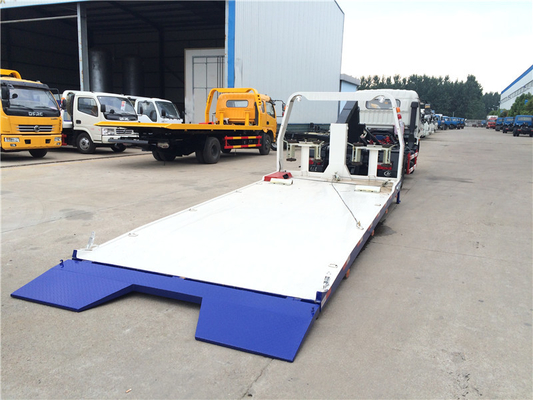 Dongfeng 120hp Flatbed Wrecker Truck 4 Tons Full Landing 0 Degree