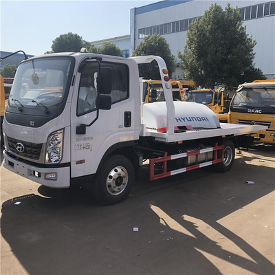 Custom 5 Tons Hyundai Flatbed Rollback Tow Truck With 5.6m Bed Length