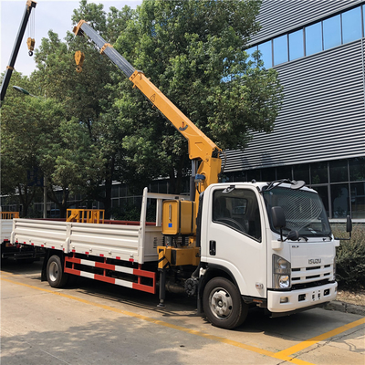Isuzu ELF XCMG Straight Arm 5 Ton Truck Mounted Crane For Municipal Construction