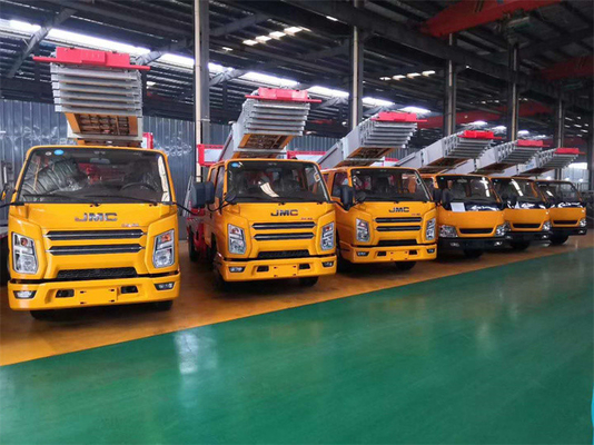28m JMC High Building Moving Ladder Bucket Truck Aerial Ladder Truck