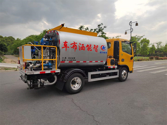 Dongfeng 4000 Liters Bitumen Asphalt Spray Truck With YC4FA120-30 Engine