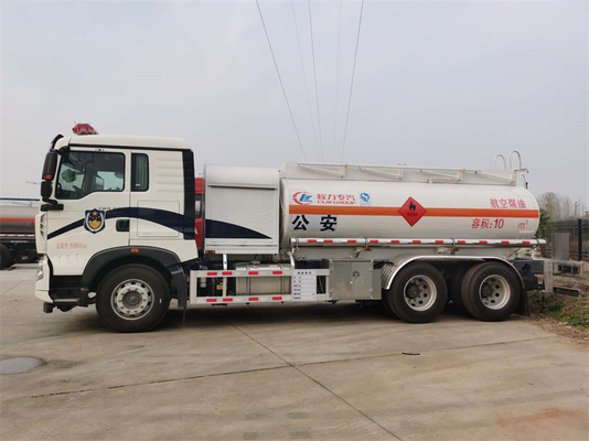Sinotruck Howo 20000 Liters Air Jet Aviation Refueling Trucks For Remote Areas