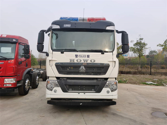 Sinotruck Howo 20000 Liters Air Jet Aviation Refueling Trucks For Remote Areas