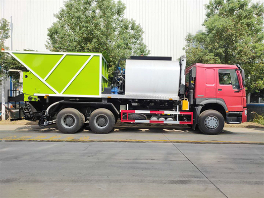 Sinotruck Howo Synchronous Chip Seal Truck For Anti Slip And Anti Seepage Roads