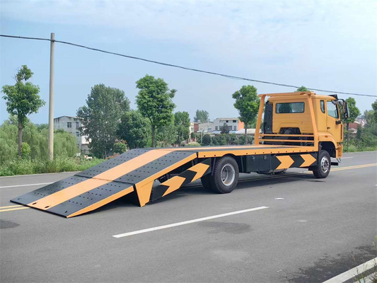 6 Wheels Sinotruck Howo Wrrcker Bed Winch Support Excavator Loading Road Rescue Truck