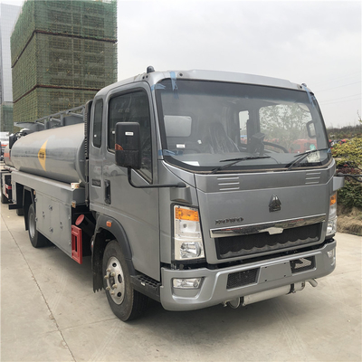HOWO SINOTRUCK 8000 LITERS CARBON STEEL FUEL TANK TRUCK FUEL TANKER FUEL BOWSER
