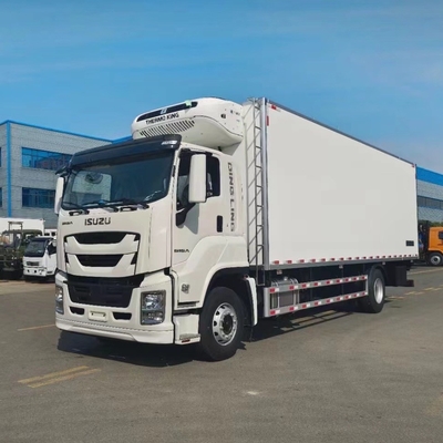 10-12 Tons ISUZU GIGA Refrigerator Truck for meat ice cream transportation