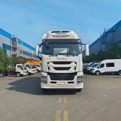 10-12 Tons ISUZU GIGA Refrigerator Truck for meat ice cream transportation