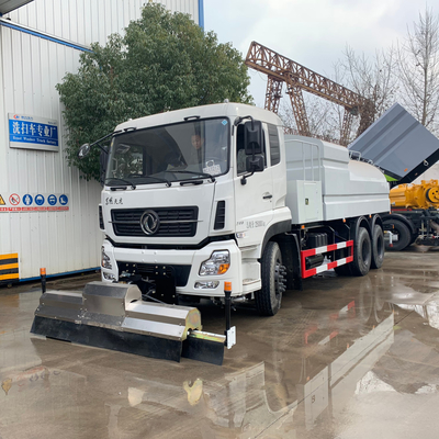 Heavy Duty Road Washing Truck With 20M3 Tank Volume And 25000KG GVW