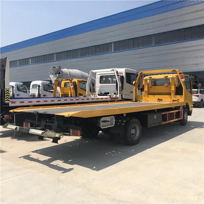 6 Tons 700p Isuzu Japan Light Duty Flatbed Tow Truck With 2 Sections Underlift